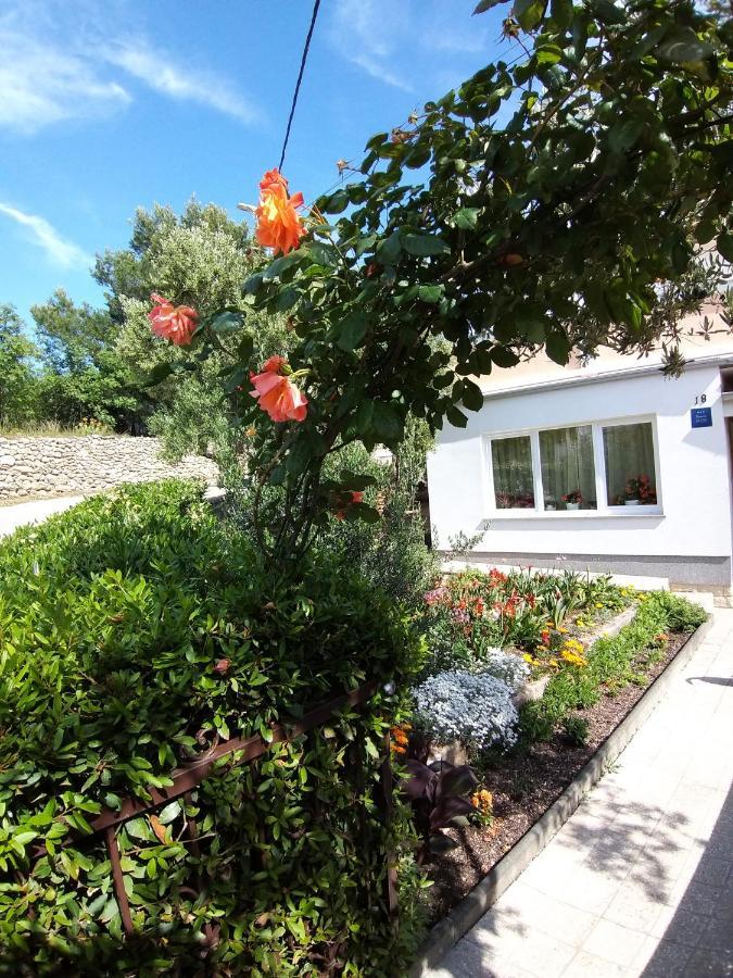 Balen Guest House Rab Town Exterior photo