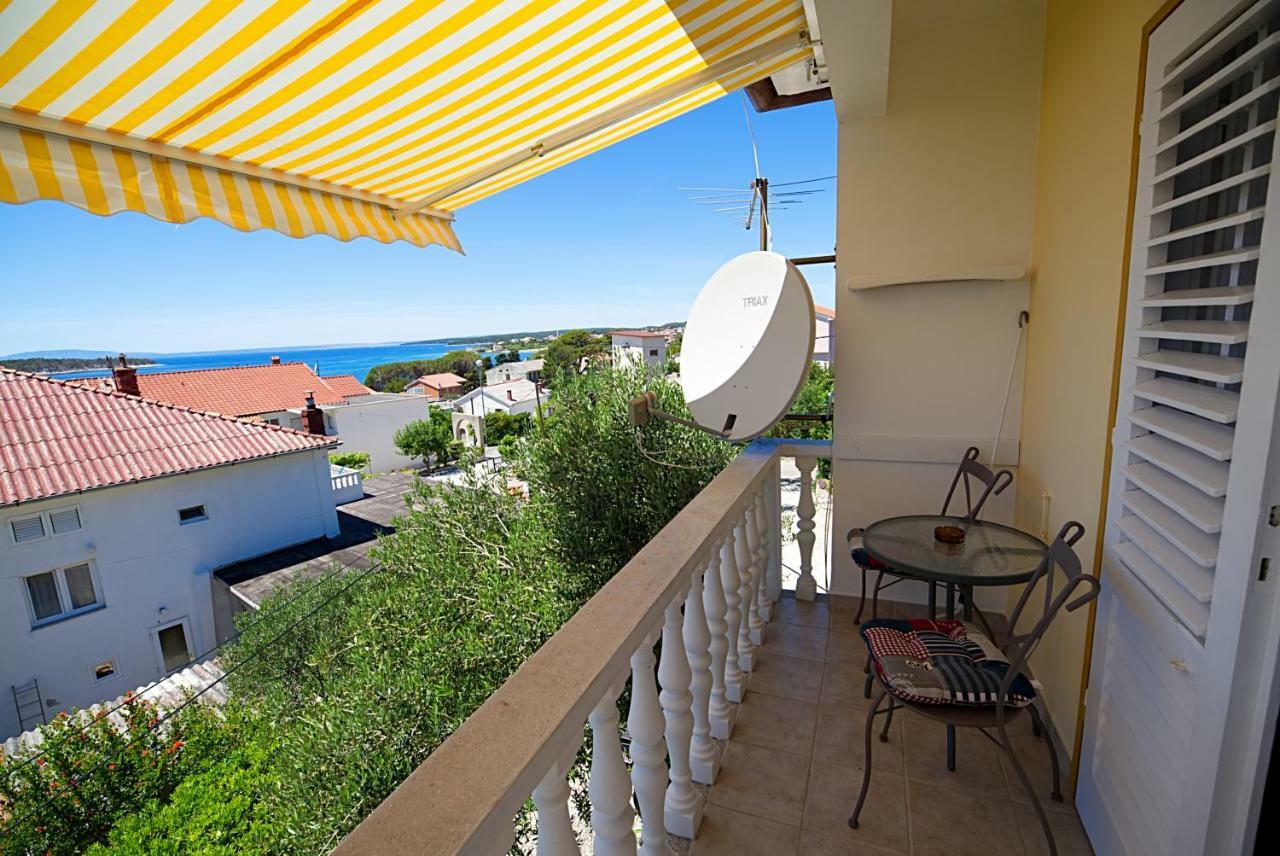 Balen Guest House Rab Town Exterior photo